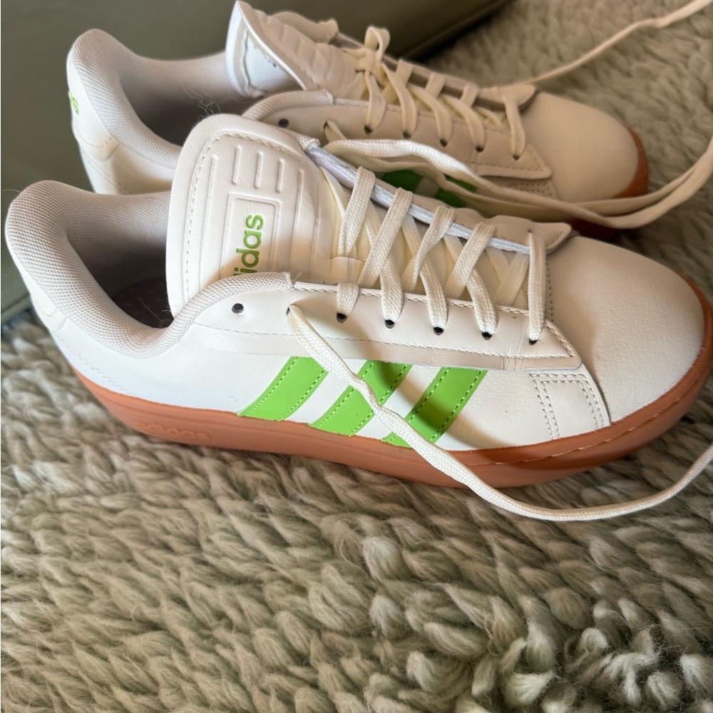 Adidas OG grand court alpha off white/semi lucid green with gum bottom